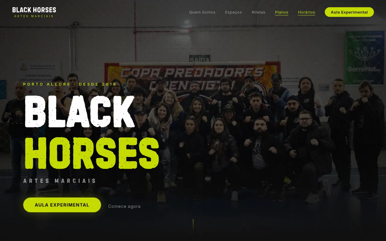 Site da escola Black Horses